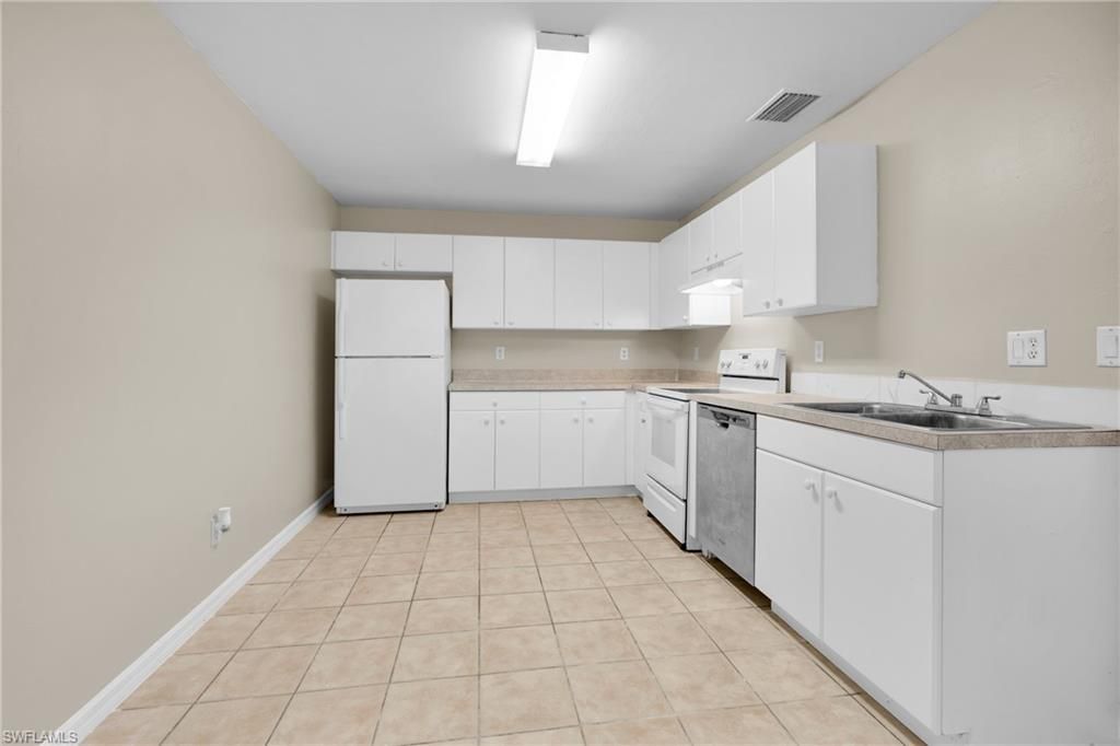 5140/5142 29th ST SW, LEHIGH ACRES, FL 33973 — photo 3