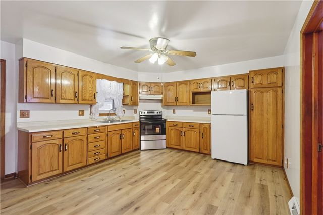 1111 Crowe Street, Shenango Twp, PA 16101