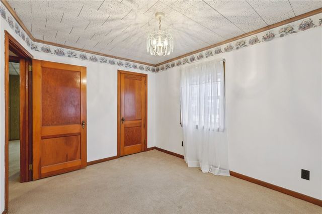 1111 Crowe Street, Shenango Twp, PA 16101