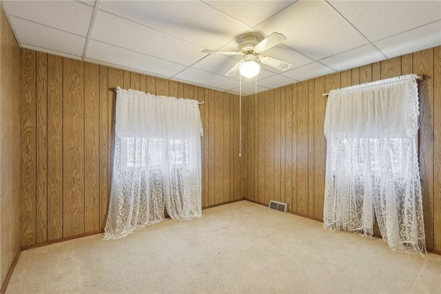 1111 Crowe Street, Shenango Twp, PA 16101