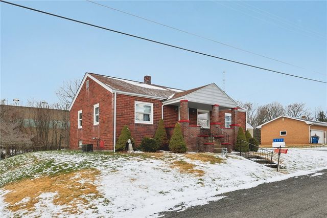 1111 Crowe Street, Shenango Twp, PA 16101