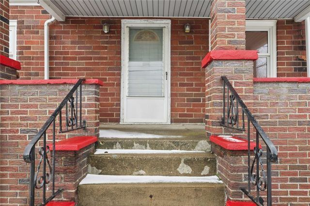 1111 Crowe Street, Shenango Twp, PA 16101