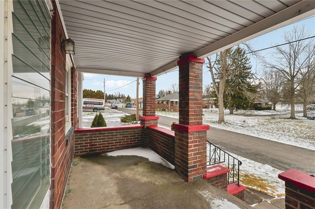 1111 Crowe Street, Shenango Twp, PA 16101