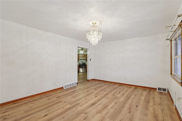 1111 Crowe Street, Shenango Twp, PA 16101