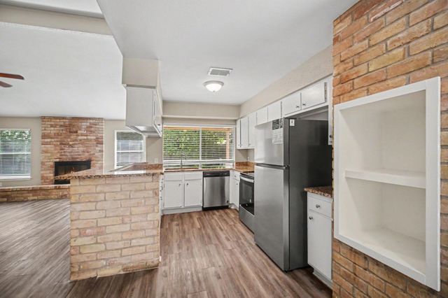 5111 Blueberry Hill Drive, Houston, TX 77084