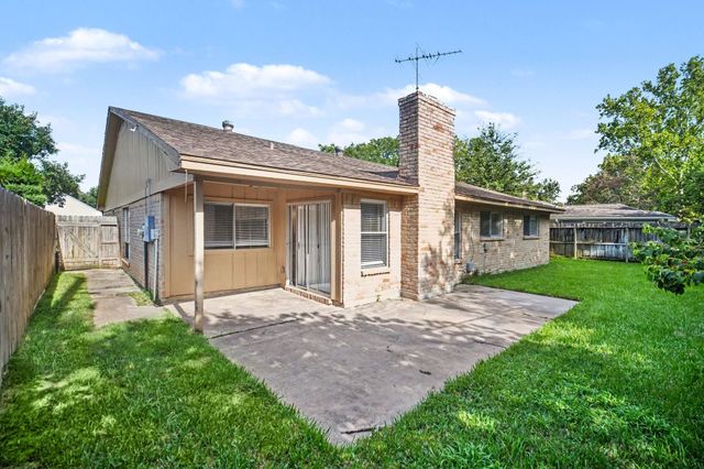 5111 Blueberry Hill Drive, Houston, TX 77084