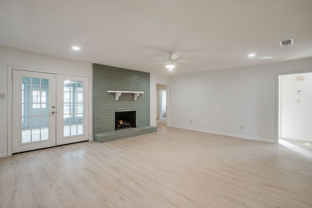 7325 Trimble Drive, Fort Worth, TX 76134