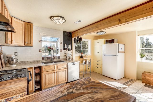 16055 SW Chinook Drive, Terrebonne, OR 97760