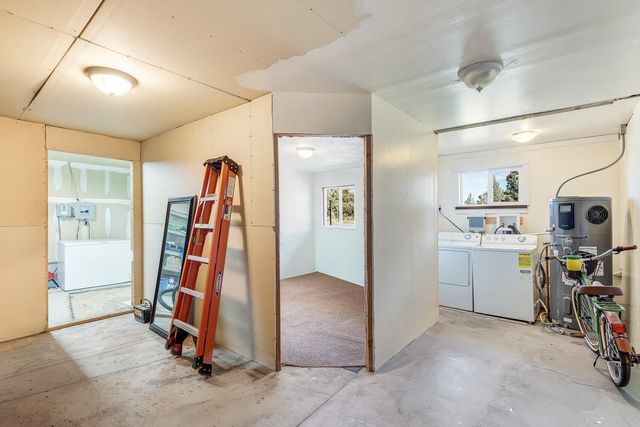 16055 SW Chinook Drive, Terrebonne, OR 97760