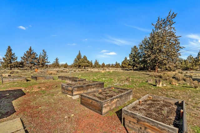16055 SW Chinook Drive, Terrebonne, OR 97760