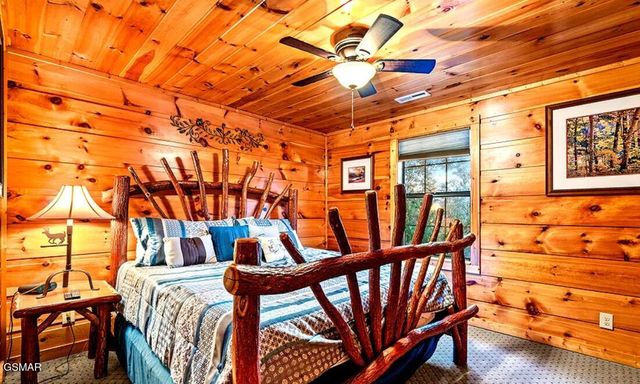 304 Carly Way, Gatlinburg, TN 37738