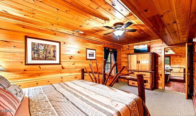 304 Carly Way, Gatlinburg, TN 37738