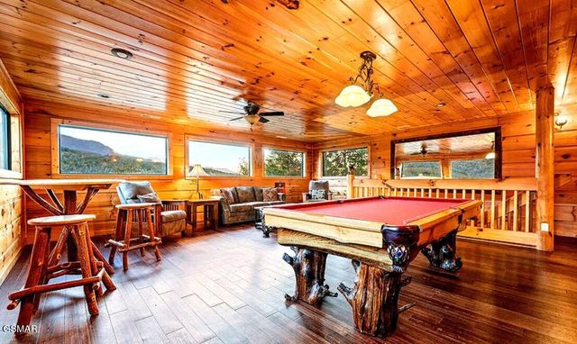 304 Carly Way, Gatlinburg, TN 37738