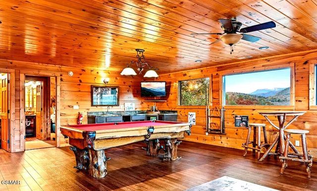 304 Carly Way, Gatlinburg, TN 37738