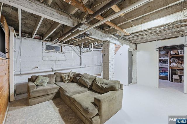 31 West Street, Closter, NJ 07624