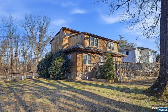 31 West Street, Closter, NJ 07624