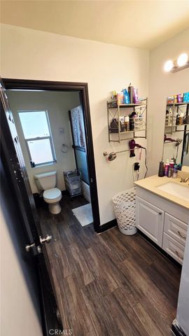 410 Niles, Bakersfield, CA 93305