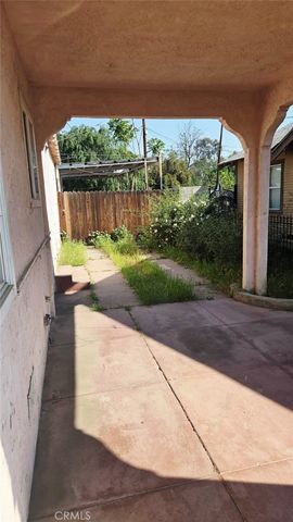 410 Niles, Bakersfield, CA 93305