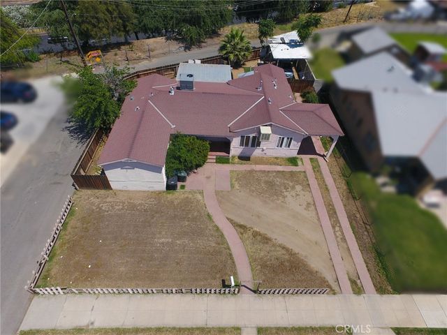 410 Niles, Bakersfield, CA 93305