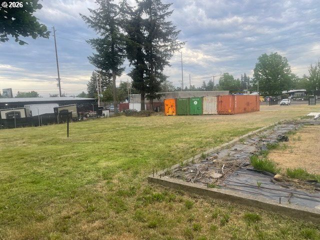 16119 Se STARK St, Portland, OR 97233