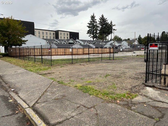 16119 Se STARK St, Portland, OR 97233