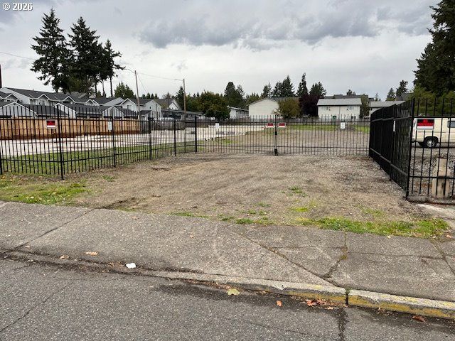 16119 Se STARK St, Portland, OR 97233
