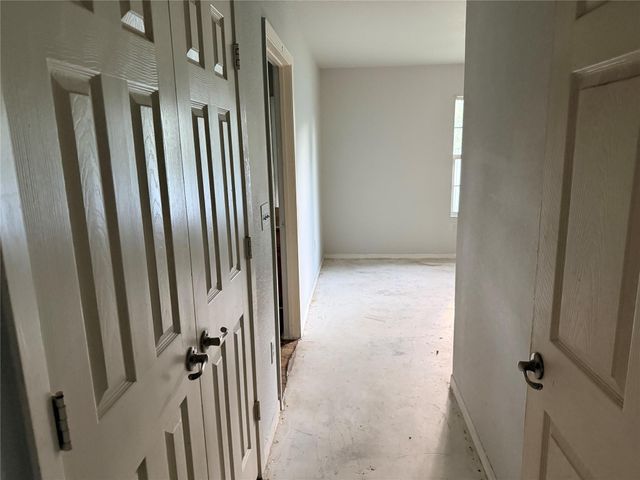 424 Baker Circle, Ames, TX 77575