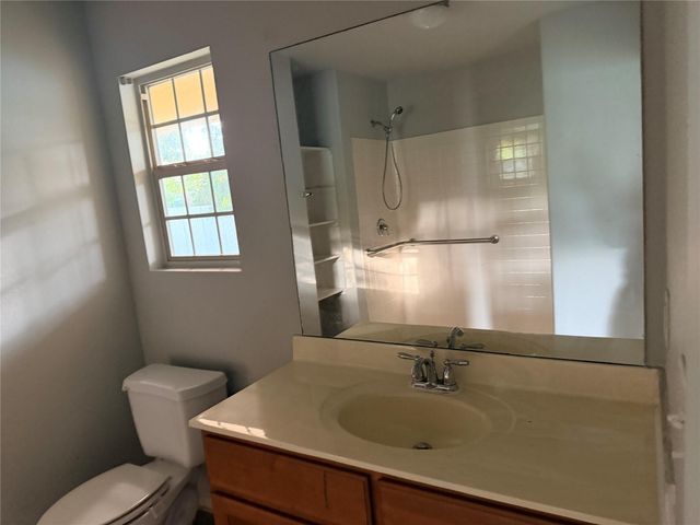 424 Baker Circle, Ames, TX 77575