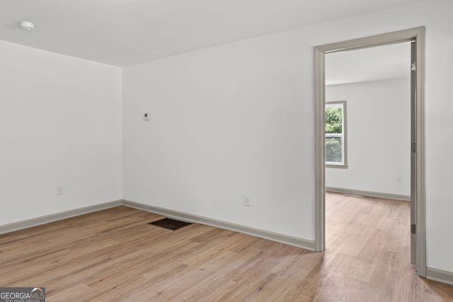120 Woodlawn Avenue, Griffin, GA 30224