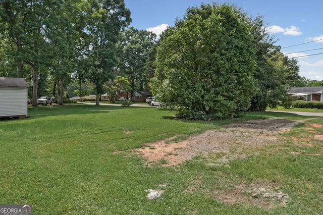 120 Woodlawn Avenue, Griffin, GA 30224