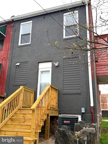 301 CORNWALL ST, Baltimore, MD 21224