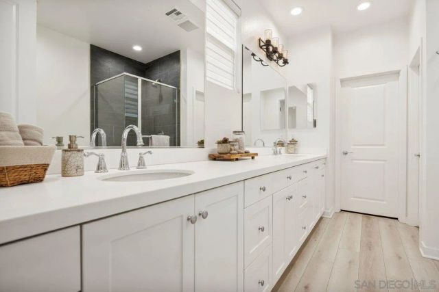 27748 Heritage Ln, Valley Center, CA 92082