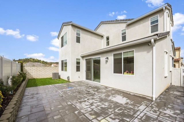 27748 Heritage Ln, Valley Center, CA 92082