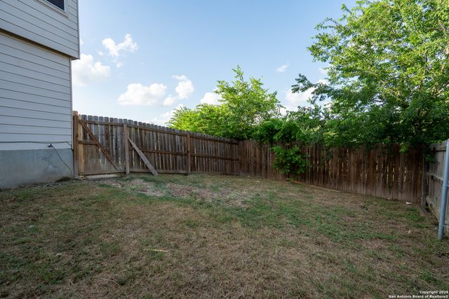 519 Donalan, Converse, TX 78109