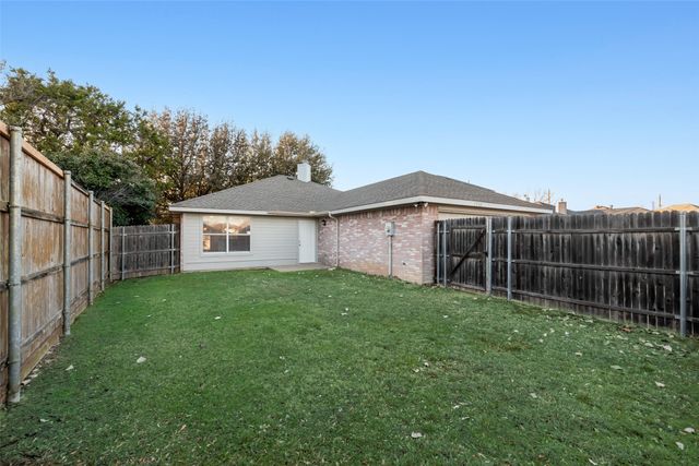 1732 Straus Road, Cedar Hill, TX 75104