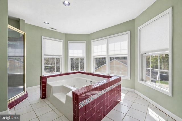 7214 CLIFTON RD, Clifton, VA 20124