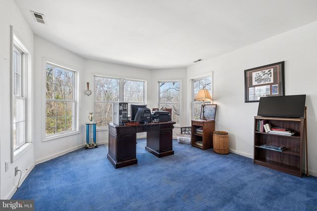 7214 CLIFTON RD, Clifton, VA 20124