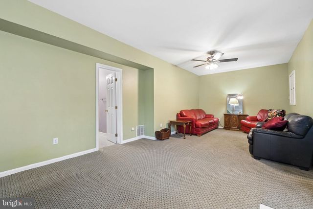 7214 CLIFTON RD, Clifton, VA 20124