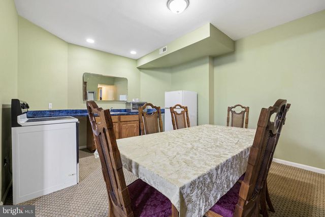 7214 CLIFTON RD, Clifton, VA 20124