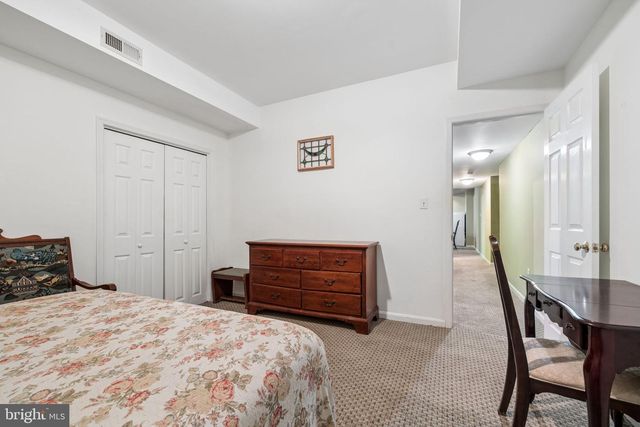 7214 CLIFTON RD, Clifton, VA 20124