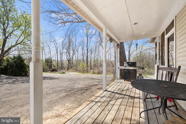 7214 CLIFTON RD, Clifton, VA 20124