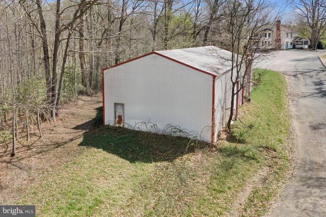 7214 CLIFTON RD, Clifton, VA 20124