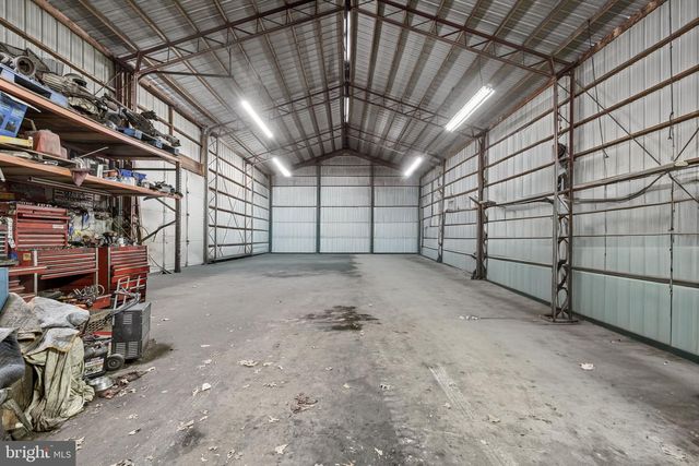 7214 CLIFTON RD, Clifton, VA 20124