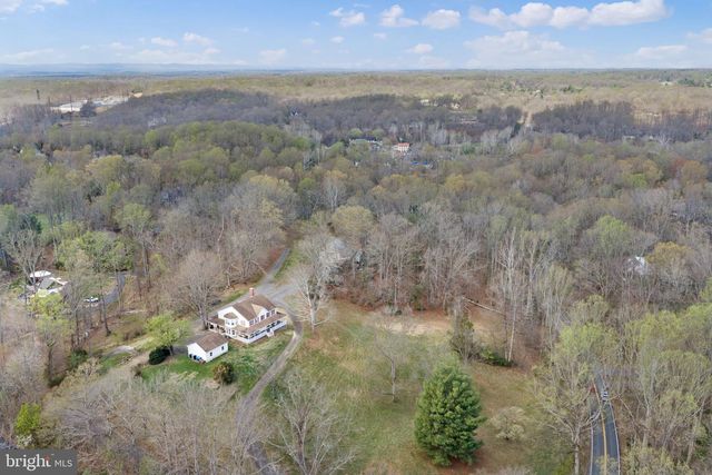 7214 CLIFTON RD, Clifton, VA 20124