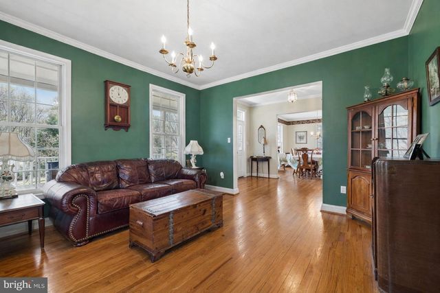 7214 CLIFTON RD, Clifton, VA 20124