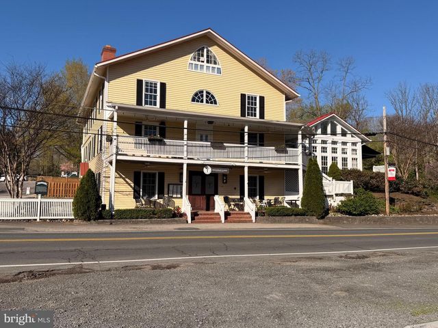 7214 CLIFTON RD, Clifton, VA 20124