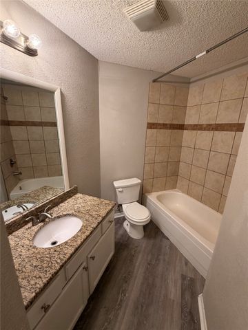 930 Lemontree Drive, Arlington, TX 76017