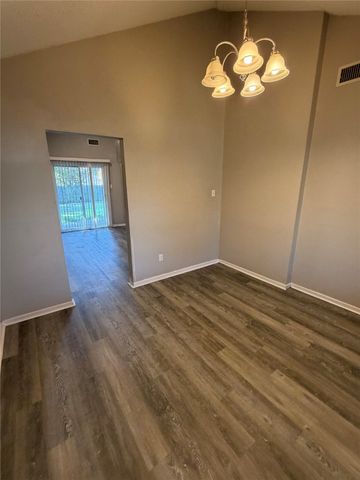 930 Lemontree Drive, Arlington, TX 76017