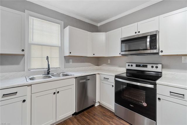 2014 Queen ST, Portsmouth, VA 23704