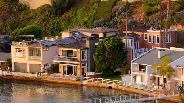 2323 Bayside Drive, Corona Del Mar, CA 92625